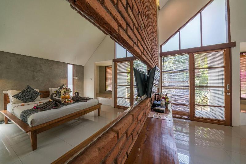 Yarama Cottages image