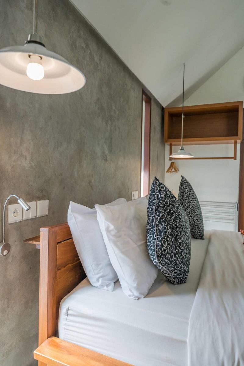 Yarama Cottages image