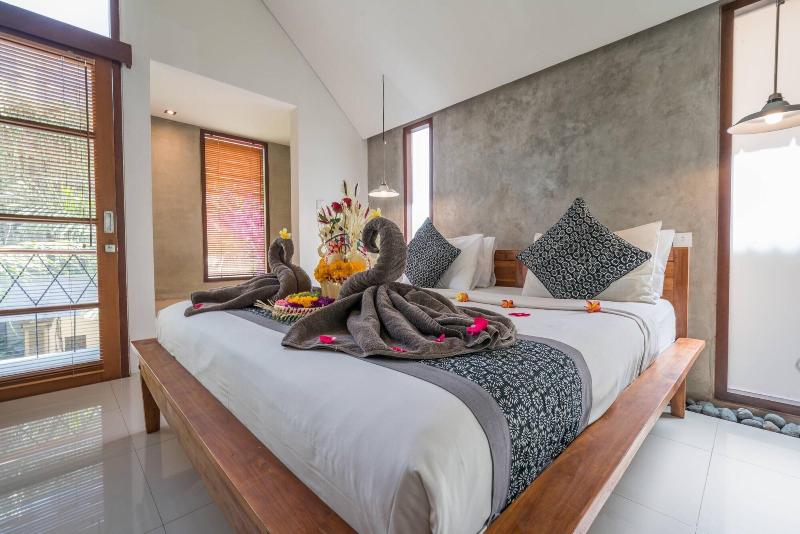 Yarama Cottages image