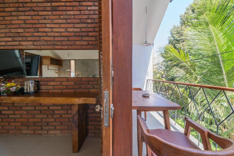 Yarama Cottages image