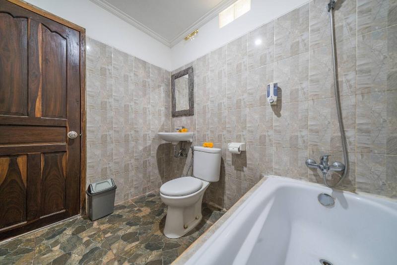 Yarama Cottages image
