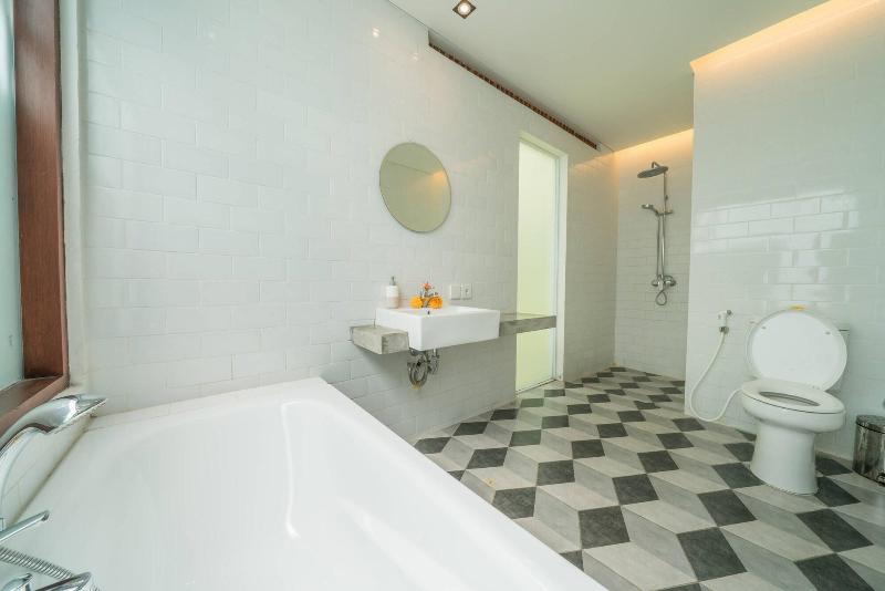 Yarama Cottages image