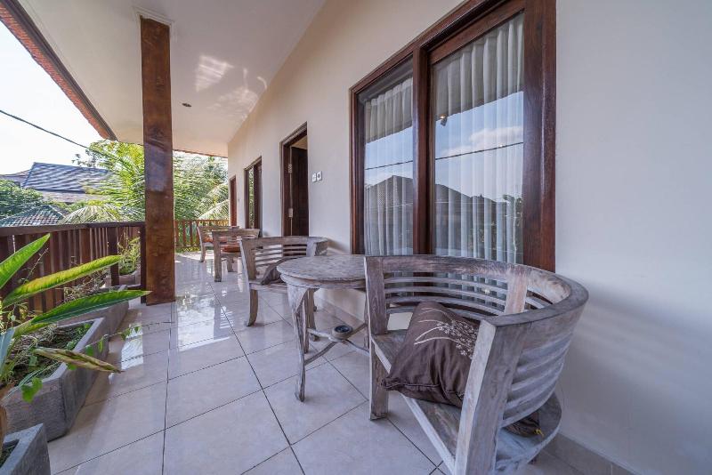 Yarama Cottages image