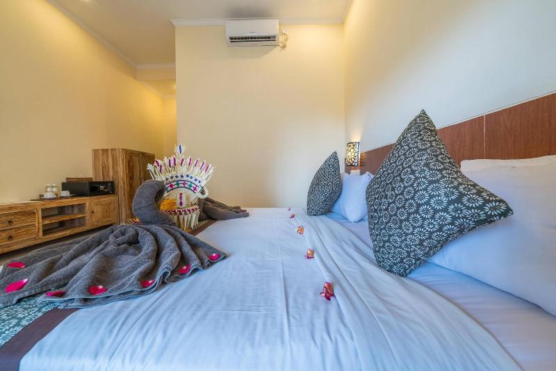 Yarama Cottages image