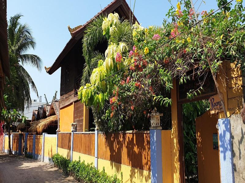 Puri Sayang Bungalows image