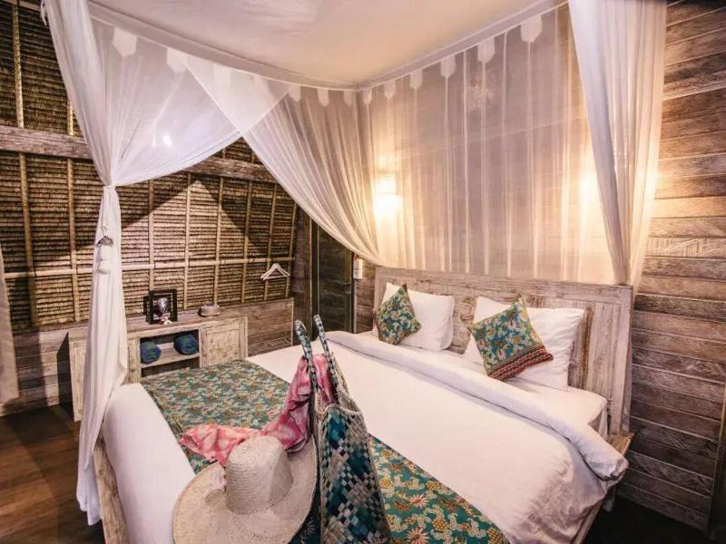 Dream Beach Huts image
