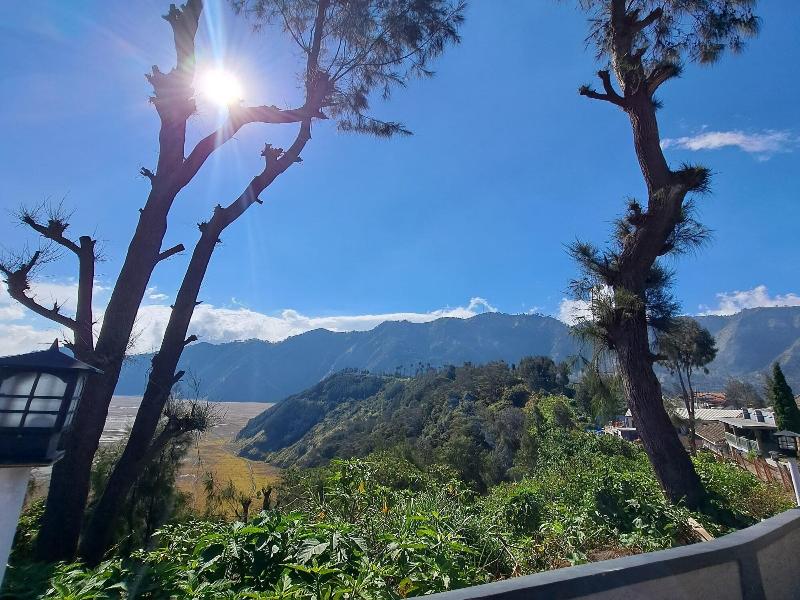 Cemara Indah Hotel image