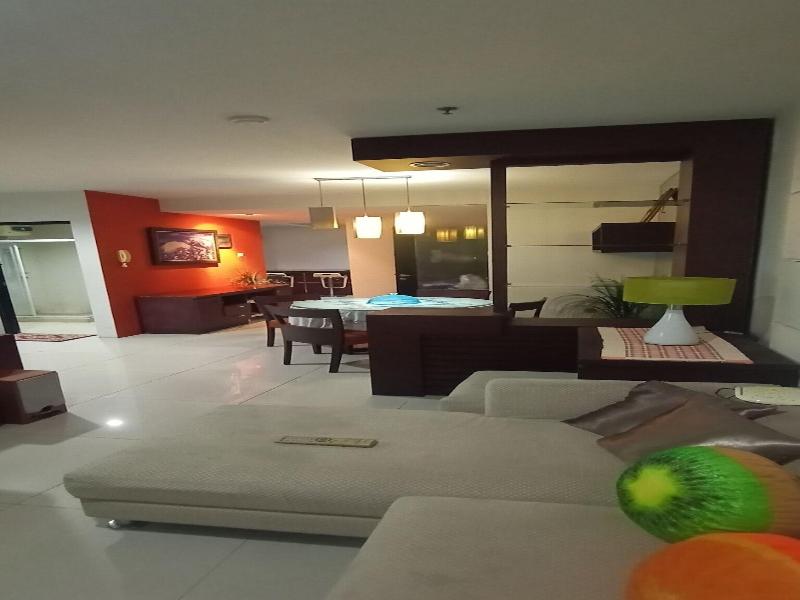 Apartment 1 2 3 Bedrooms Thamrin City Central Jaka image