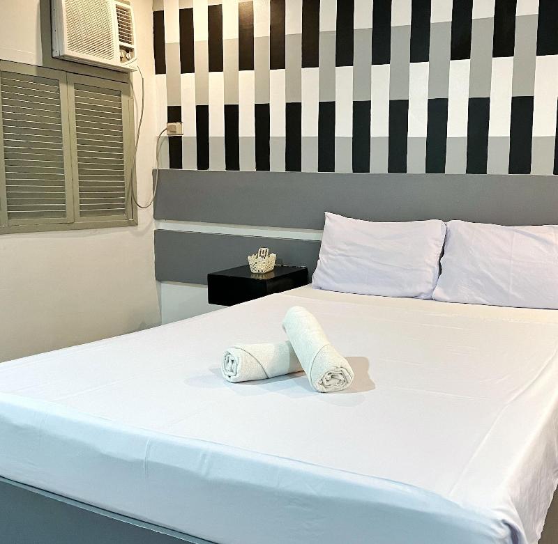Acme Inn Subic image