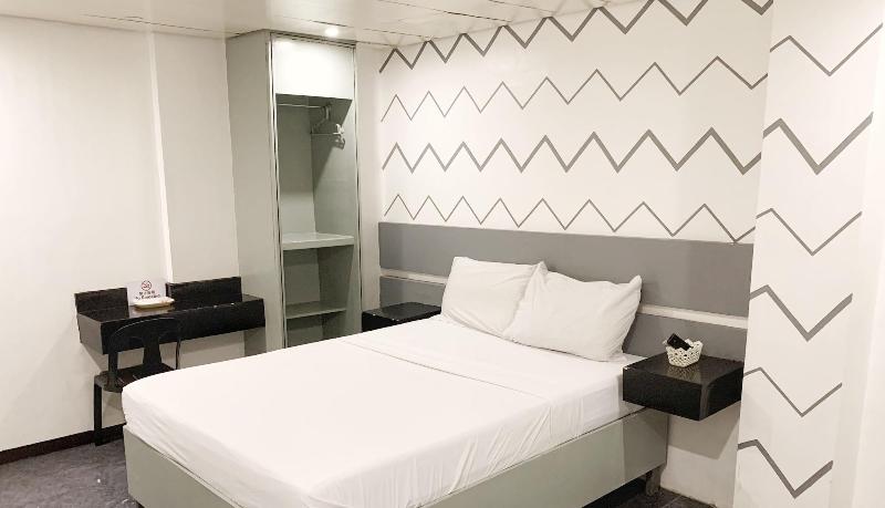 Acme Inn Subic image