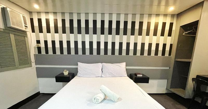 Acme Inn Subic image