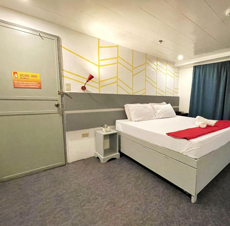Acme Inn Subic image