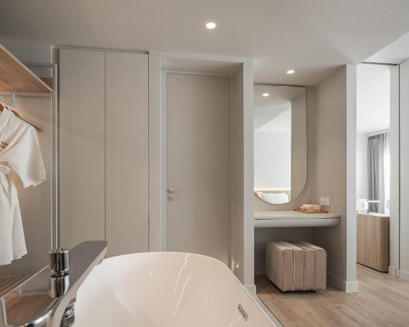Mike Orchid Resort image