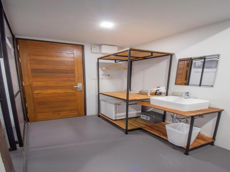 Sathu Hotel image