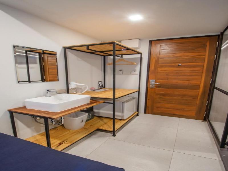 Sathu Hotel image