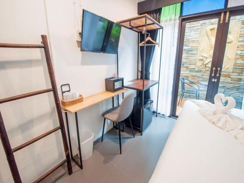 Sathu Hotel image