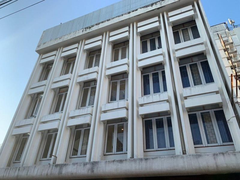 Petch Pailyn Hotel image