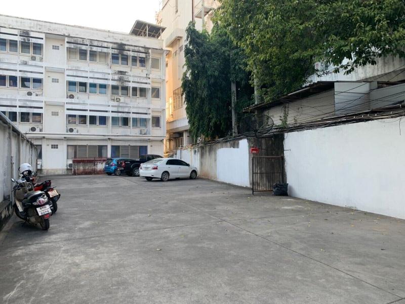Petch Pailyn Hotel image