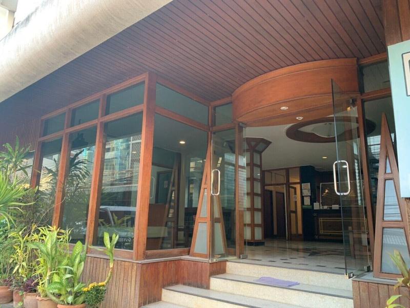 Petch Pailyn Hotel image