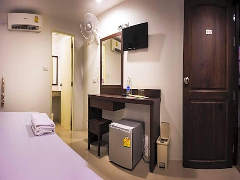 Sunshine Hostel Hua Hin image