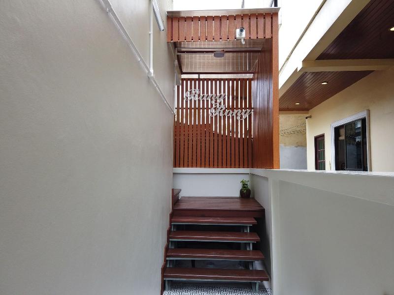 Rangrong Hotel image