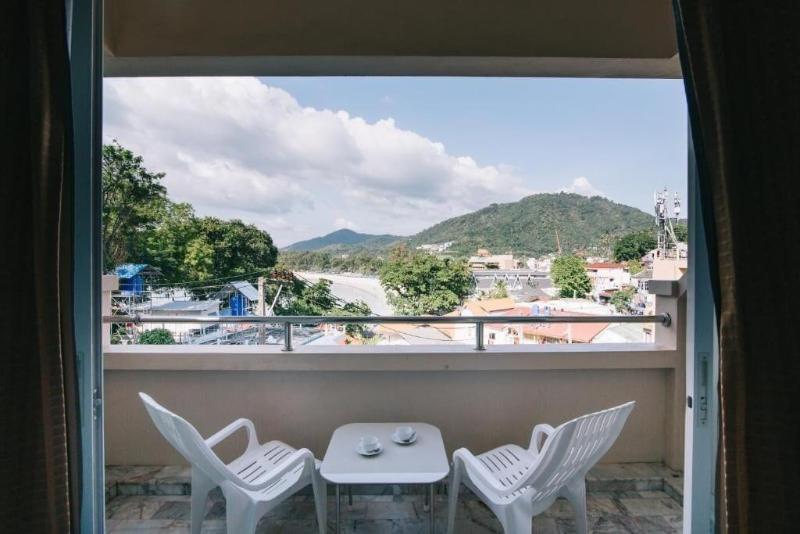 Kata Sun Beach Inn image