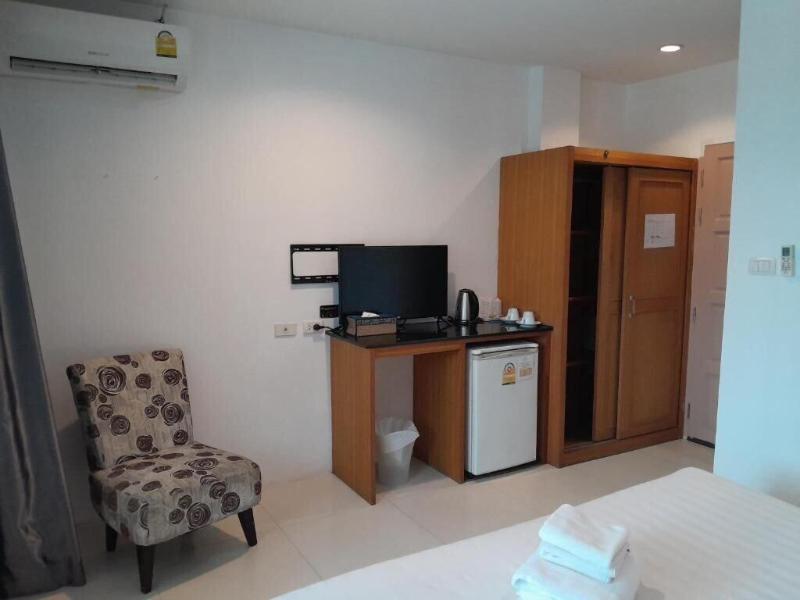 Seacono Patong Beach Front image