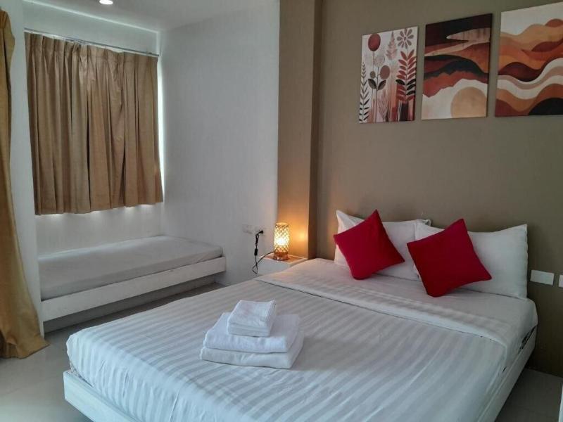 Seacono Patong Beach Front image