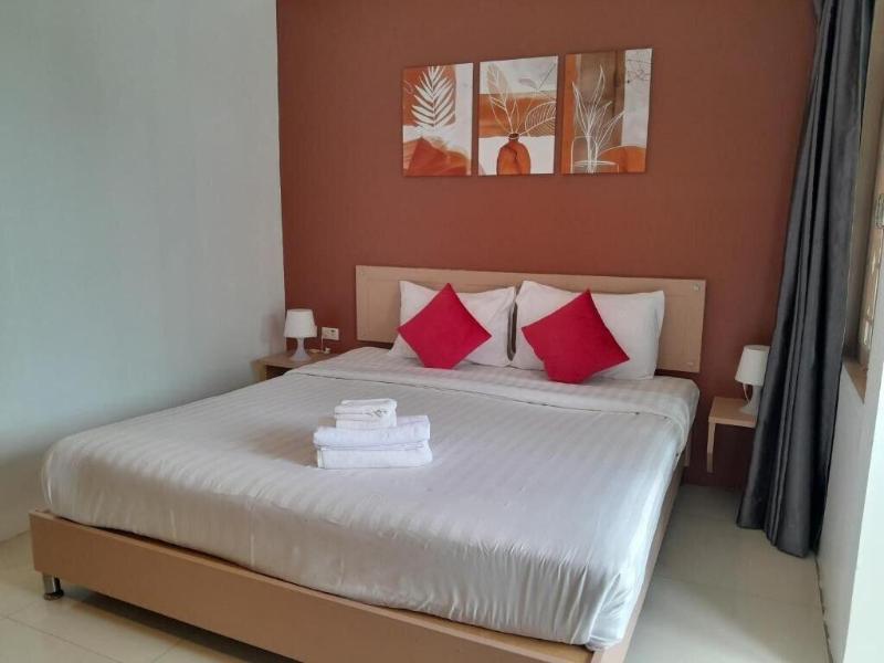 Seacono Patong Beach Front image