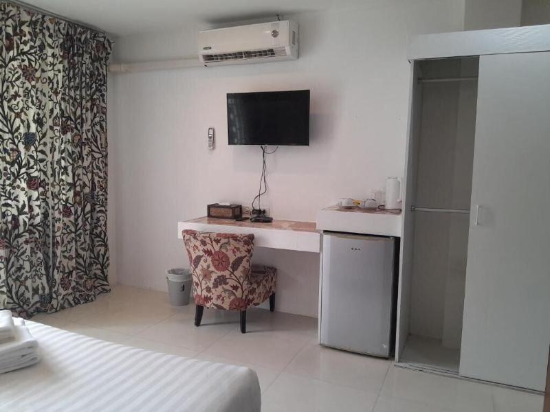 Seacono Patong Beach Front image
