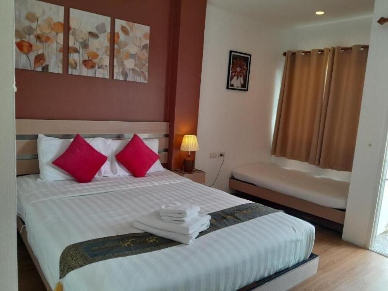 Seacono Patong Beach Front image