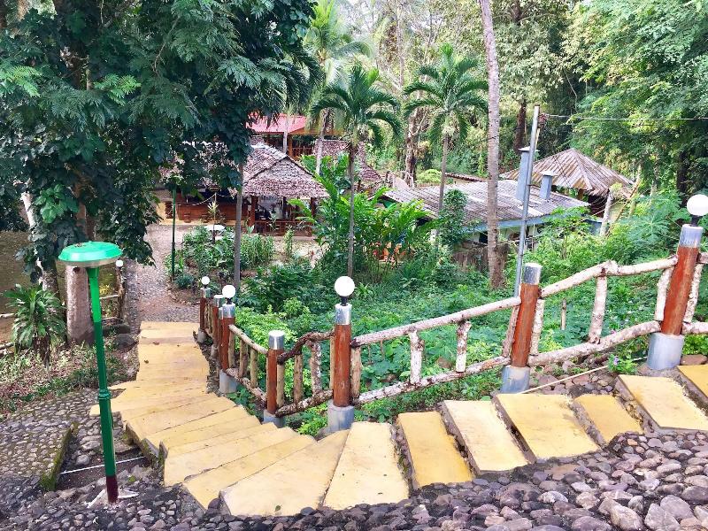 Huainamrin Resort Maehongson The Creek image