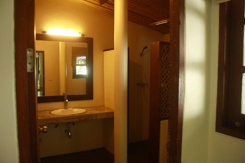 Samui Honey Backpacker Bungalow image