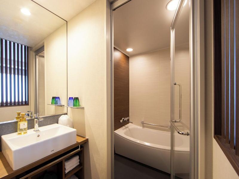 Karaksa Hotel Grande Shin Osaka Tower image