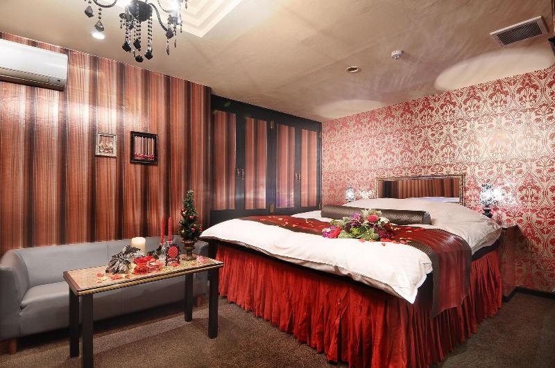 Ishidu Hotel Blan Chapel Christmas Adults Only image