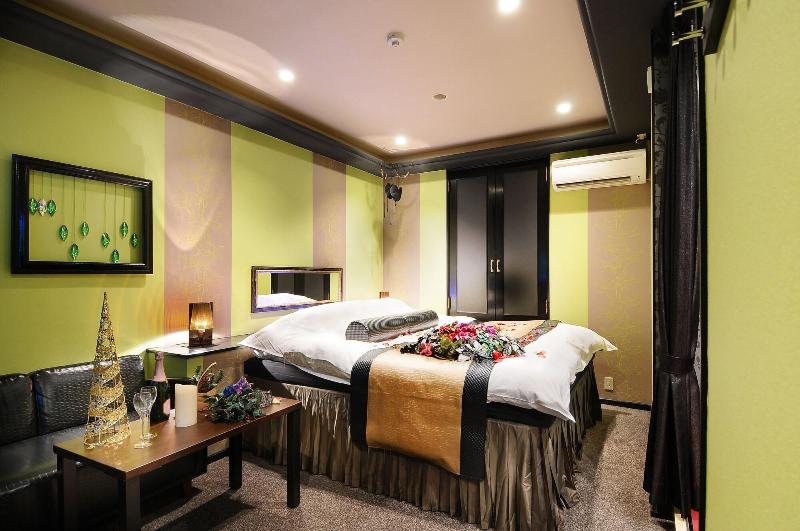 Ishidu Hotel Blan Chapel Christmas Adults Only image