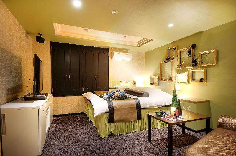 Ishidu Hotel Blan Chapel Christmas Adults Only image