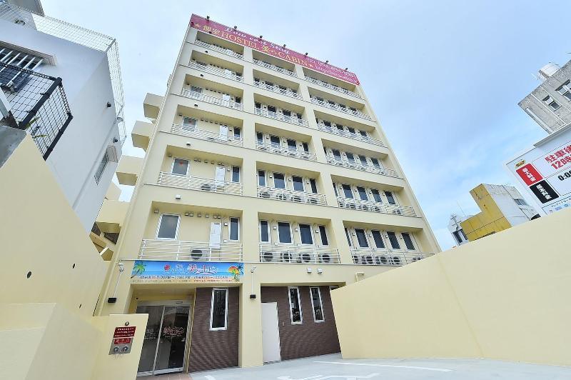 Chura Cabin Kokusai Dori