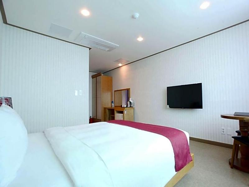 Hotel California Jeju image