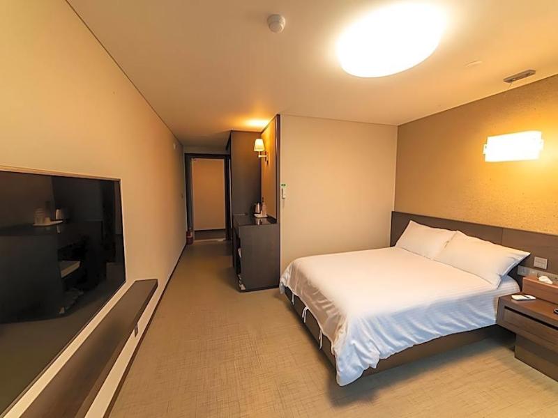 Jeju Stay In Seongsan Hotel image