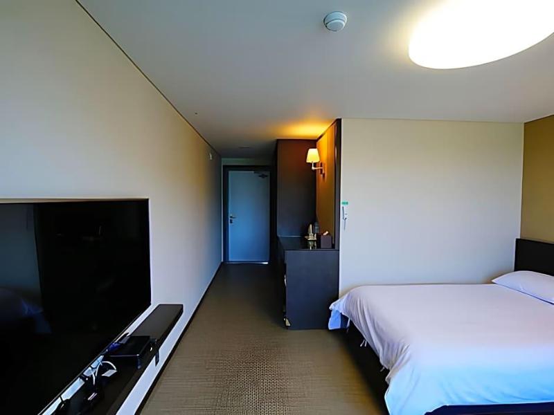 Jeju Stay In Seongsan Hotel image