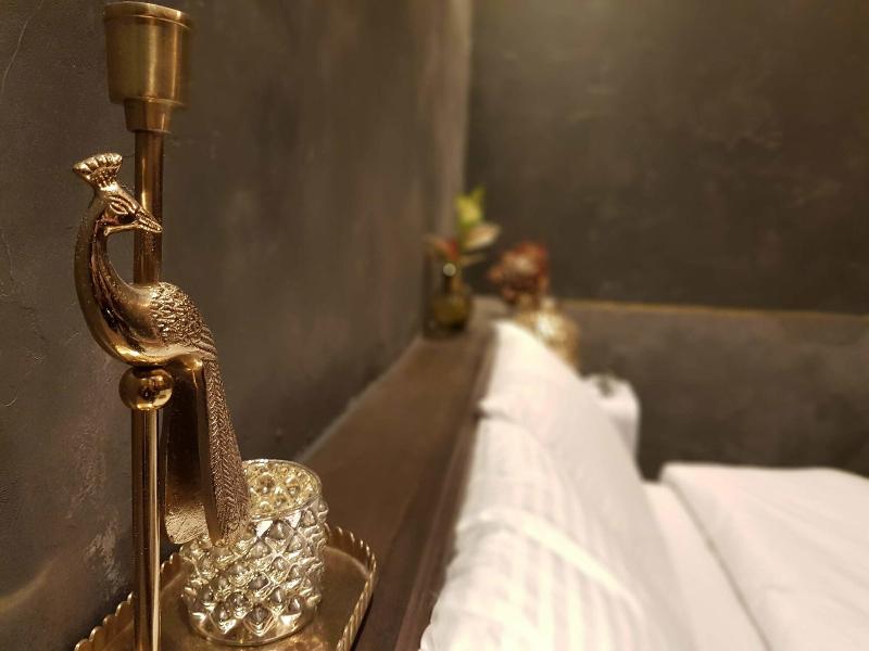 Hotel Elephant image