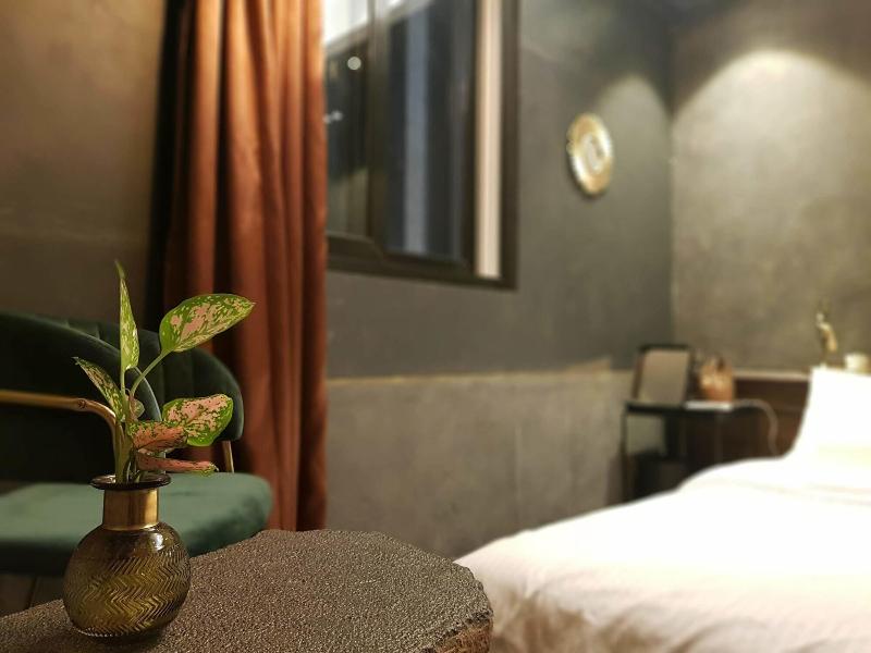 Hotel Elephant image