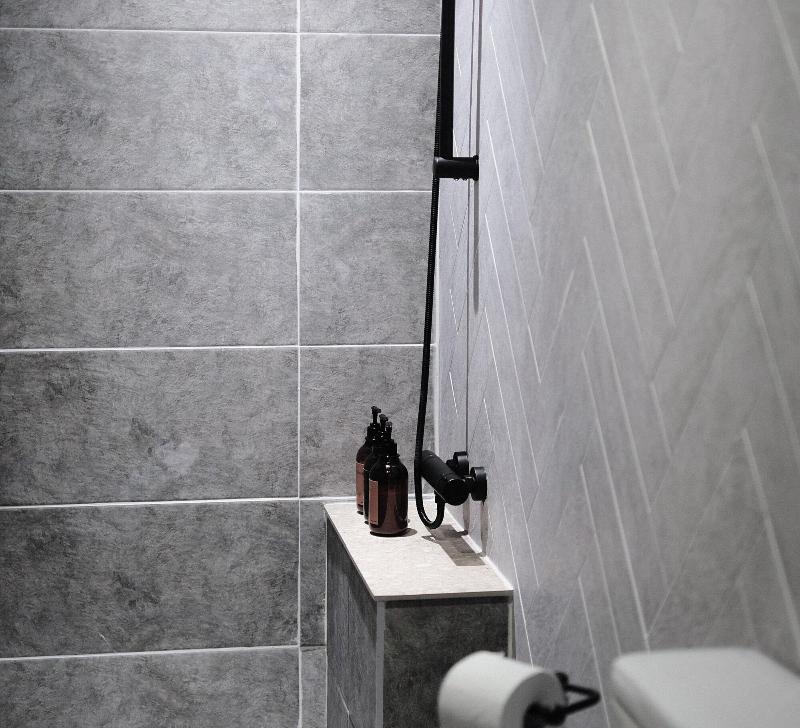 Hotel Elephant image