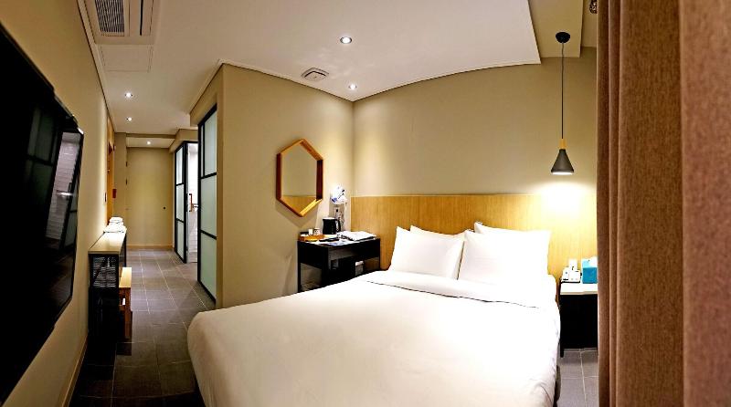 Hotel Millhaus Shinchon image