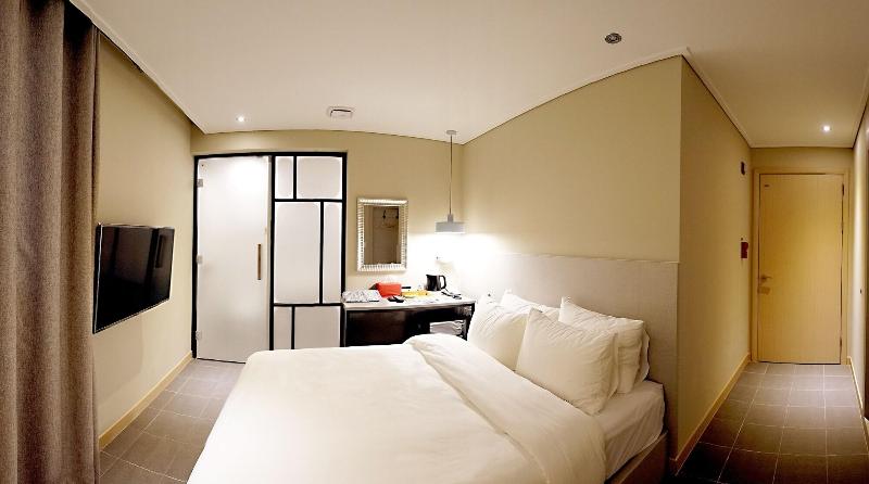 Hotel Millhaus Shinchon image