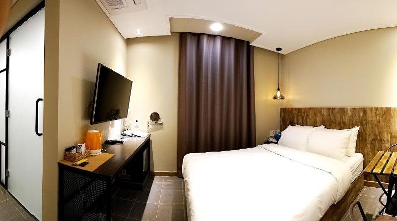 Hotel Millhaus Shinchon image