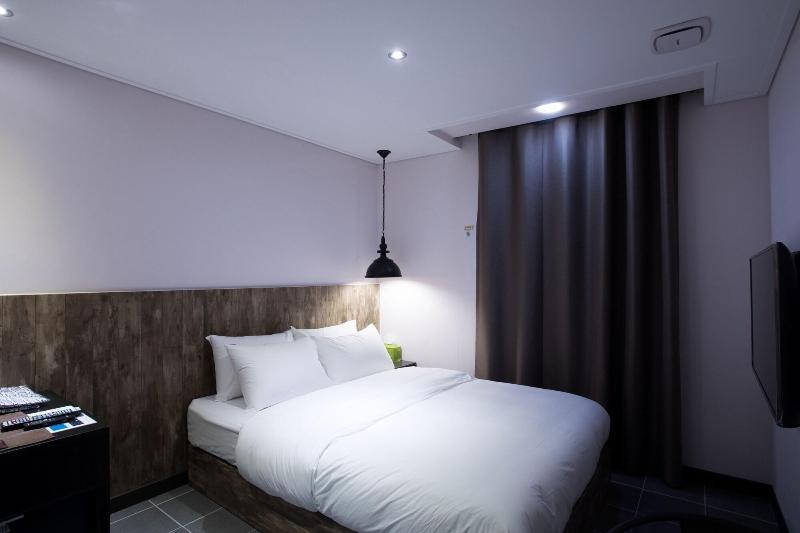 Hotel Millhaus Shinchon image