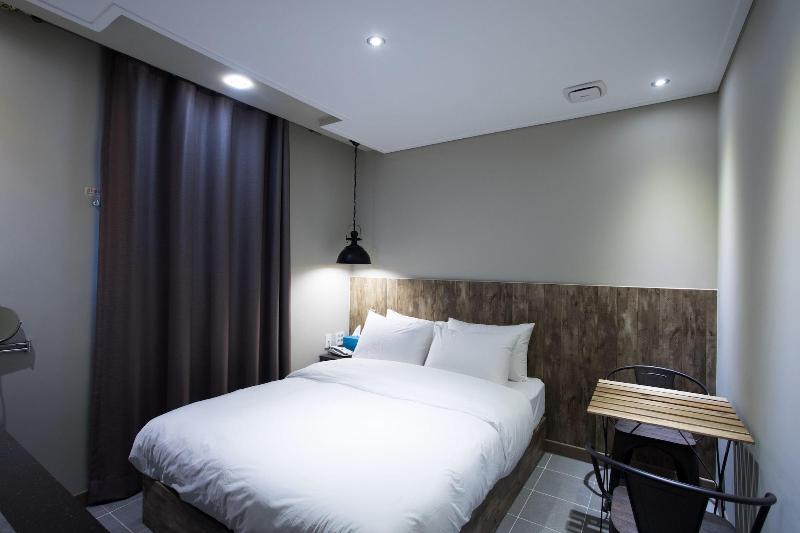 Hotel Millhaus Shinchon image