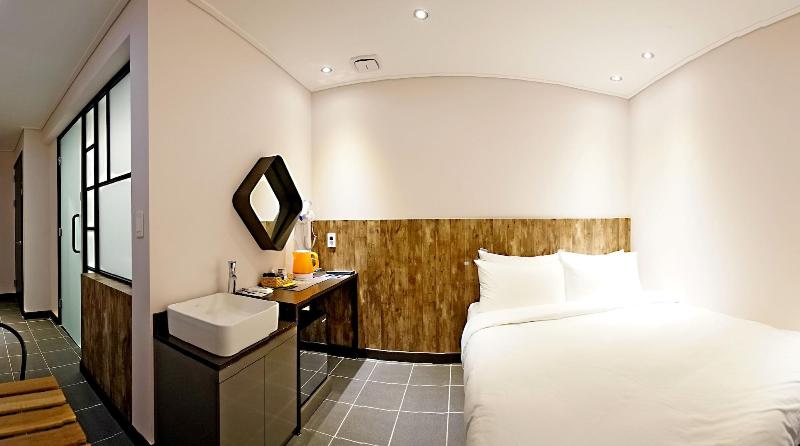 Hotel Millhaus Shinchon image